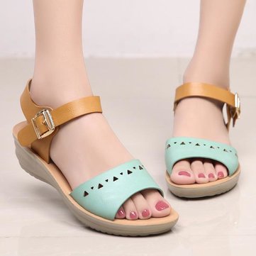 Femmes plage chic et sandales compensées creusent peep toe sandales plateforme