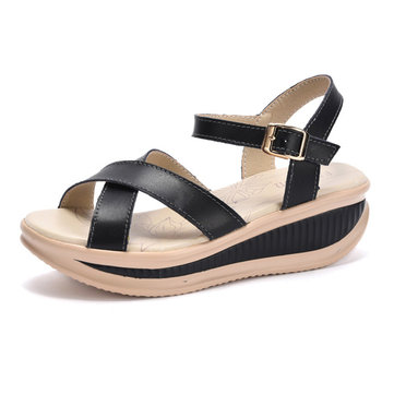 Nouvelle plate-forme de coin des femmes d'été en plein air doux et confortables occasionnels chaussures de sandales en cuir