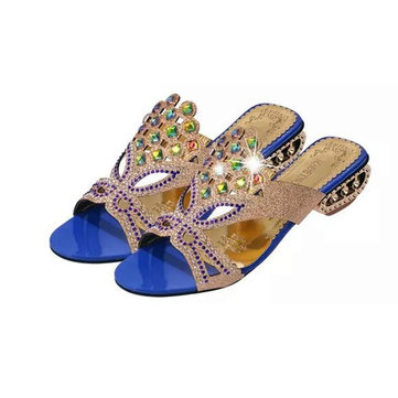 Les femmes d'été des sandales de plage strass glisser sur la plate-forme sandales sandales