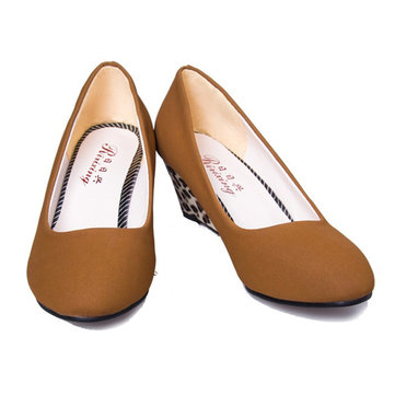 Les femmes glissent sur casual pompes plate-forme léopard coin talons chaussures de loisirs