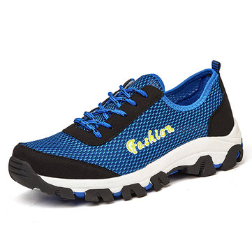 Chaussures athlétiques à lacets respirants