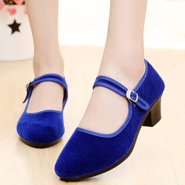 Les femmes en daim semelle souple coin sandales boucle respirante danse sandales